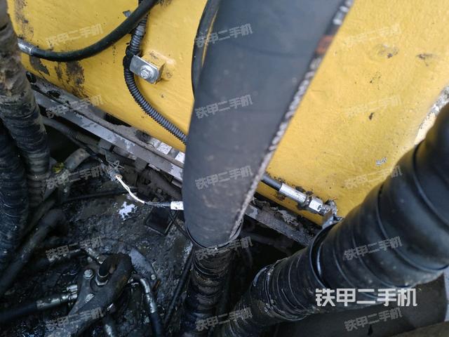 雷沃重工FR220E挖掘机的设备实拍-第46张实拍照片
