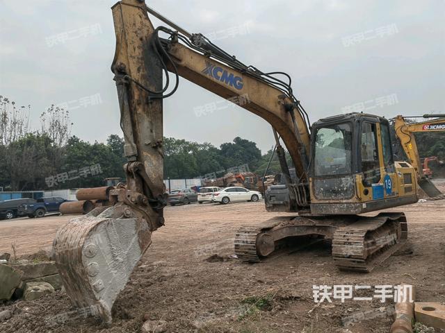 徐工XE135D挖掘机