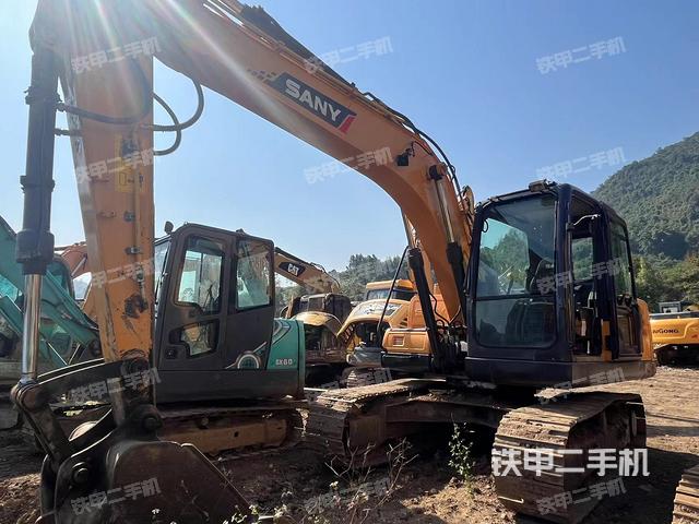 三一重工SY135C-9挖掘机