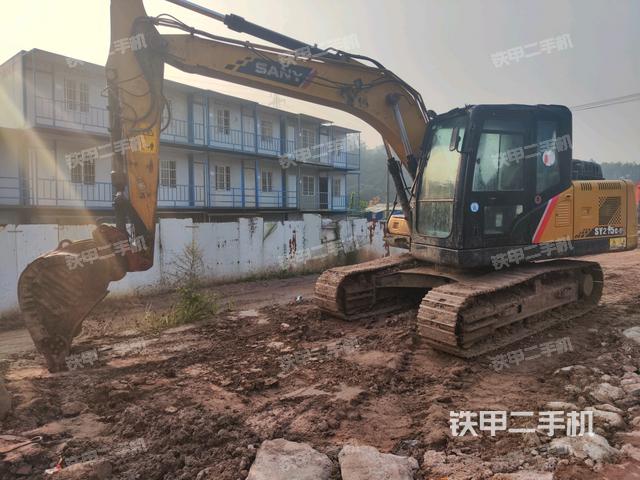 三一重工SY135C挖掘机