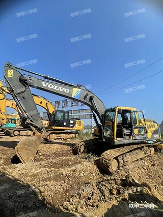 柳州沃尔沃EC210BLC挖掘机实拍图片