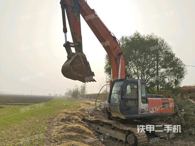日立ZX240-3G挖掘机
