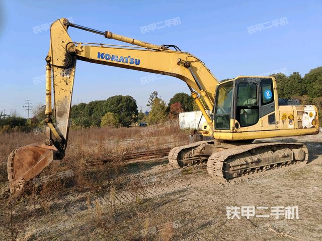 小松PC200-8挖掘机