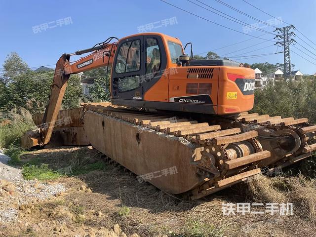 斗山DX150-9C挖掘机