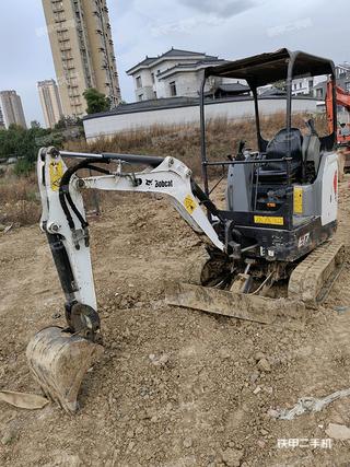 郑州山猫E17挖掘机实拍图片