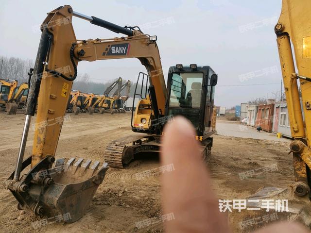 三一重工SY75C挖掘机