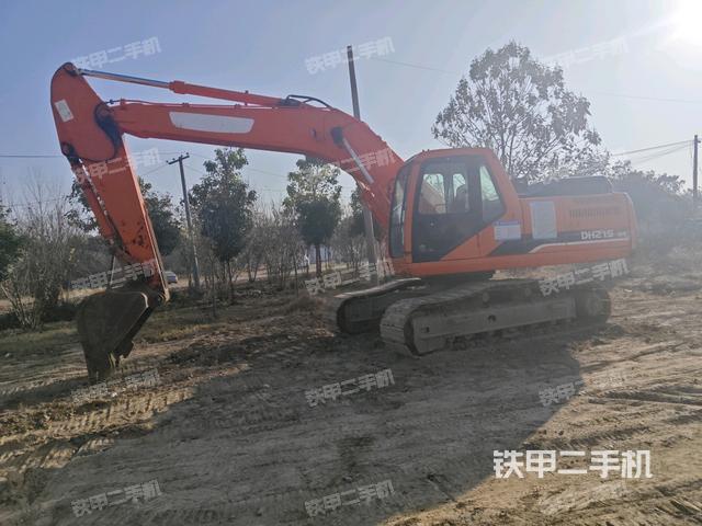斗山DH215-9E挖掘机