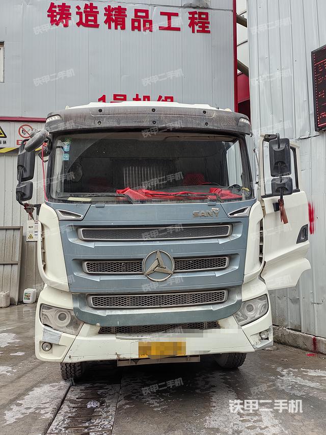 整機(jī)右側(cè)(設(shè)備外觀及核心部件) 整機(jī)右側(cè)(設(shè)備外觀及核心部件)