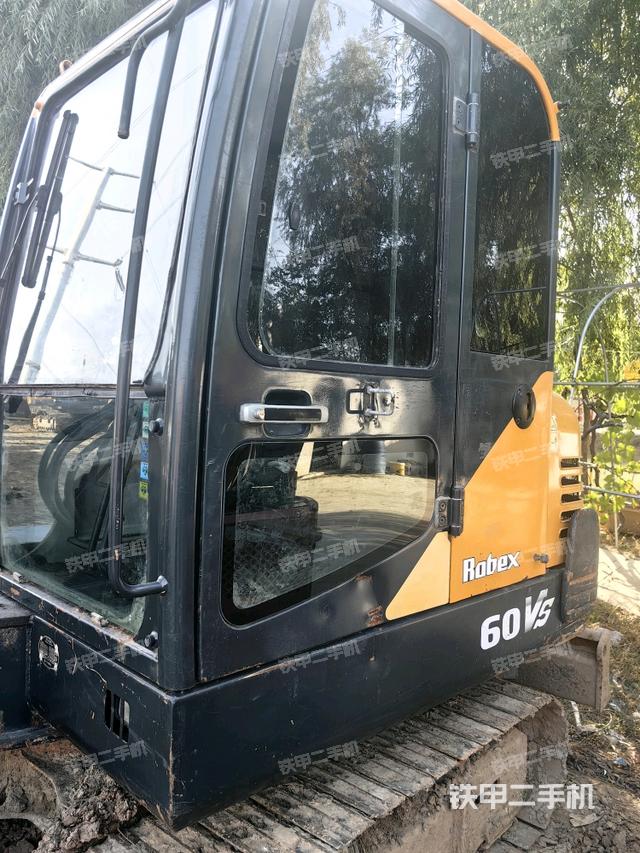 现代R 60VS挖掘机