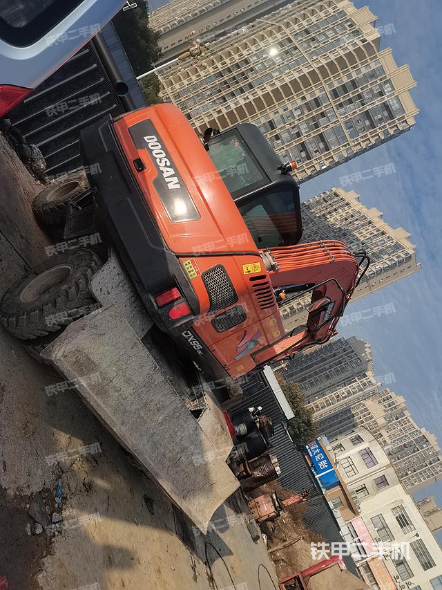 整機右后45°（整機外觀）