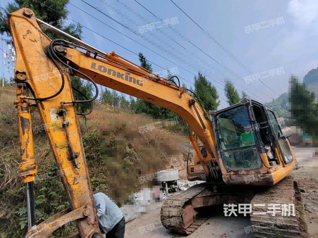 龙工LG6150挖掘机