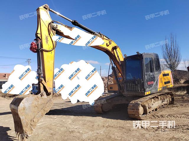三一重工SY135C挖掘机