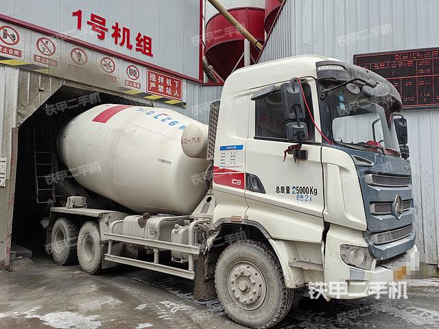 整機(jī)左側(cè)(設(shè)備外觀及核心部件) 整機(jī)左側(cè)(設(shè)備外觀及核心部件)