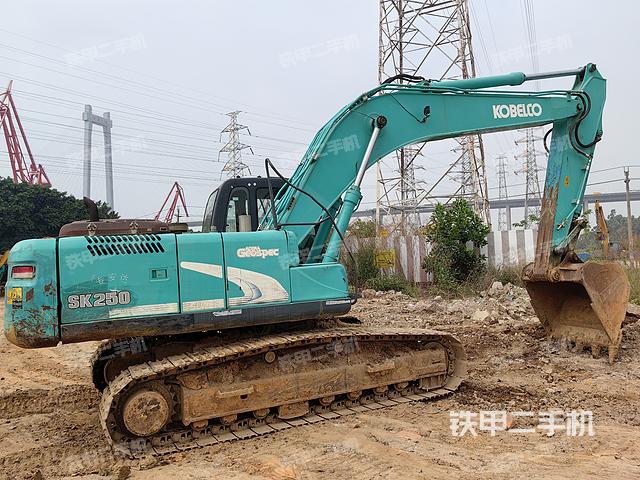 神鋼SK250-8挖掘機