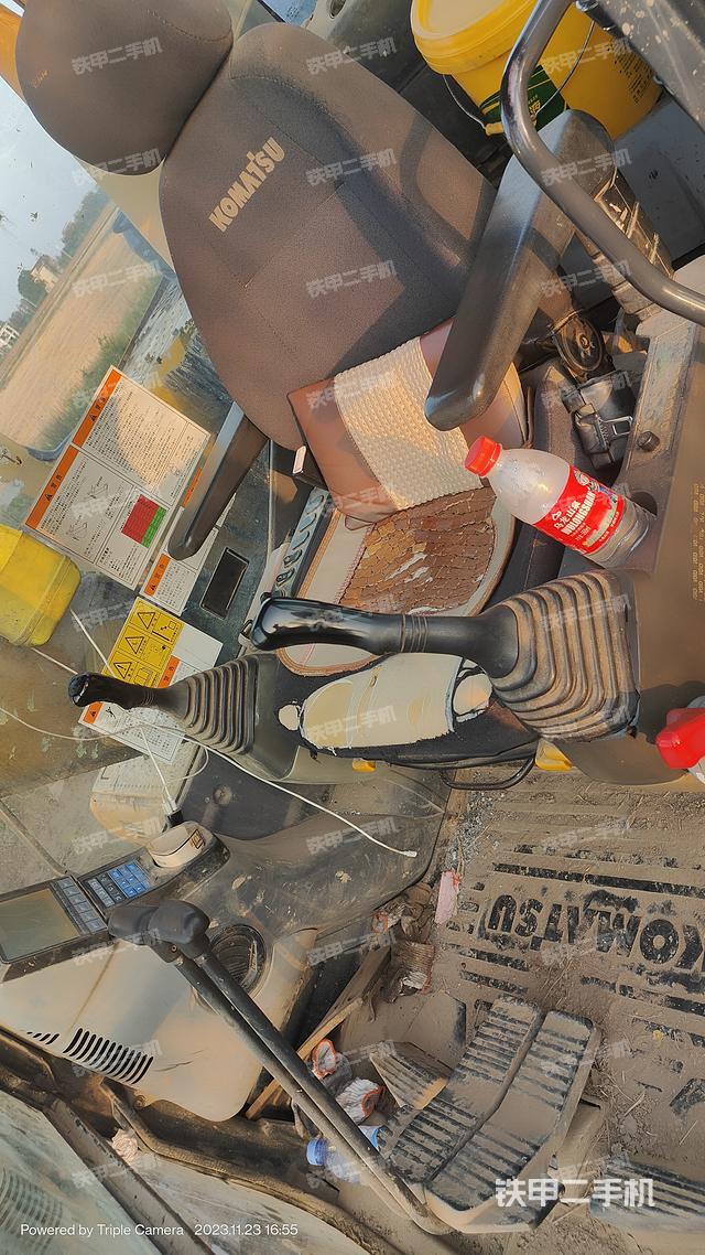 駕駛室整體(整機外觀) 駕駛室整體(整機外觀)