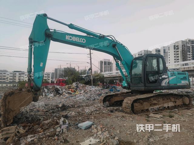 神钢SK210LC-8挖掘机