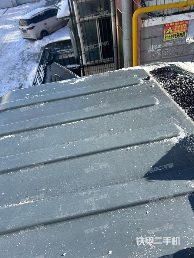 駕駛室頂部（整機(jī)外觀）