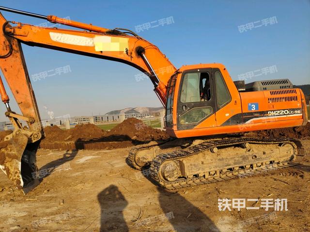 斗山DH220LC-9E挖掘机