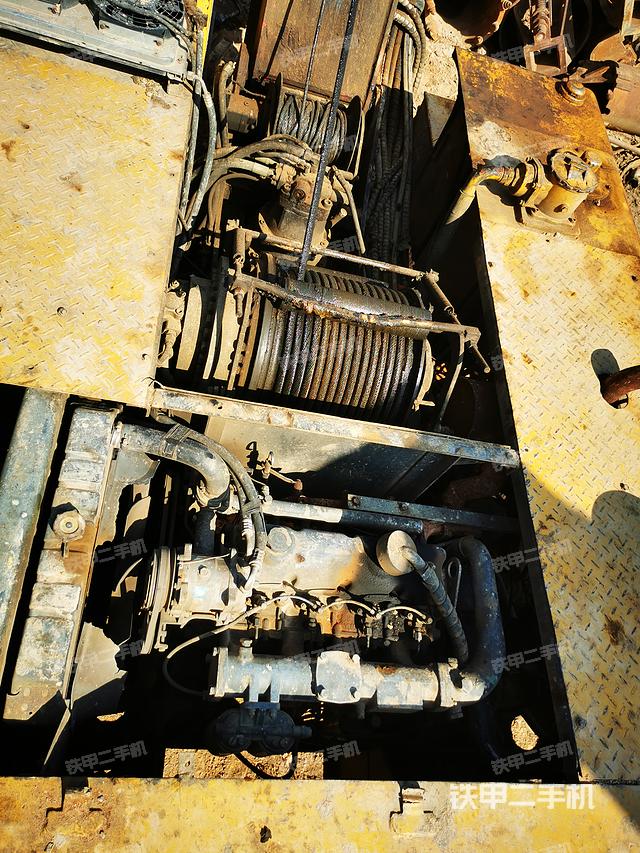 整機(jī)右側(cè)（設(shè)備外觀及核心部件）