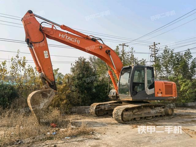 日立ZX200-3挖掘机