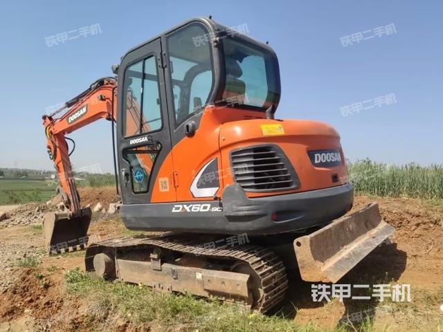 斗山DX55-9C挖掘機