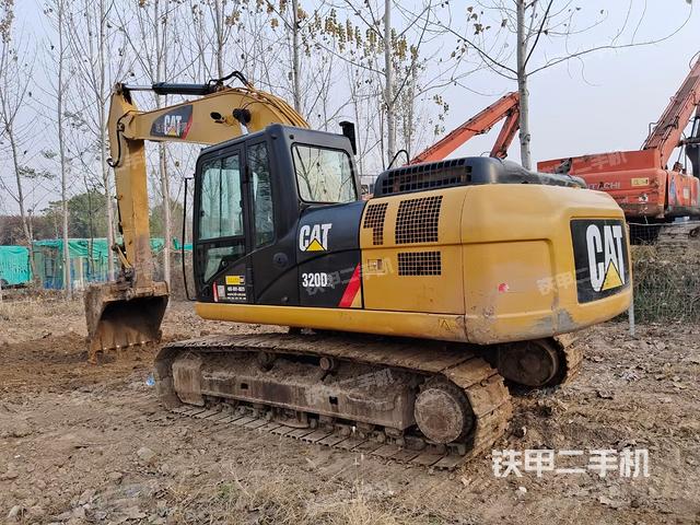 卡特彼勒320D2液压挖掘机