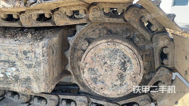 單側(cè)履帶整體（整機(jī)外觀）