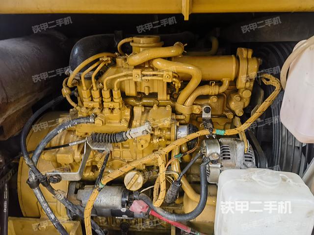 發(fā)動(dòng)機(jī)整體俯視（整機(jī)外觀）