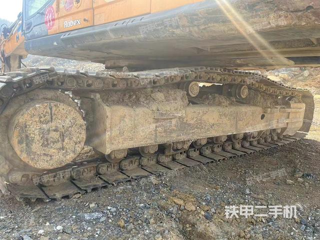 整機(jī)右后45°(整機(jī)外觀) 整機(jī)右后45°(整機(jī)外觀)