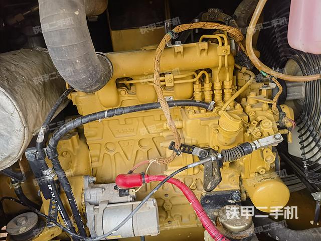 發(fā)動(dòng)機(jī)整體俯視（整機(jī)外觀）