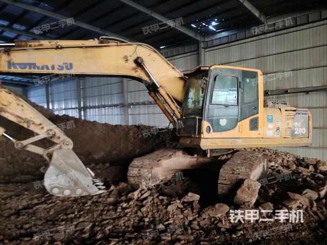 小松PC200-8挖掘机