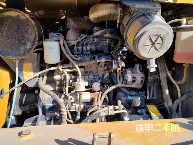 發(fā)動(dòng)機(jī)整體俯視(整機(jī)外觀) 發(fā)動(dòng)機(jī)整體俯視(整機(jī)外觀)