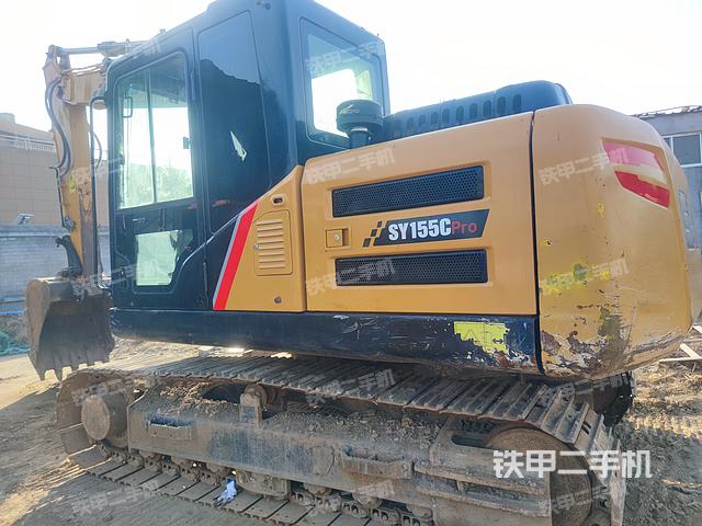 三一重工SY135C挖掘機