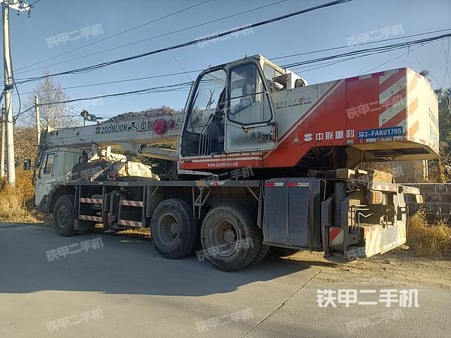 中聯(lián)重科QY20HF431起重機