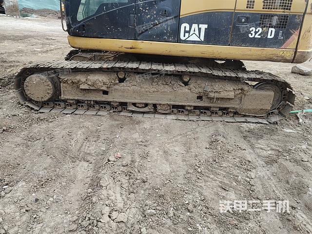 單側(cè)履帶整體（整機(jī)外觀）