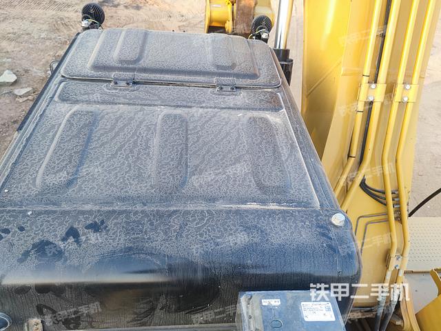 駕駛室頂部（整機(jī)外觀）