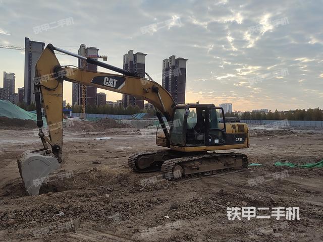 卡特彼勒320D2L液壓挖掘機(jī)