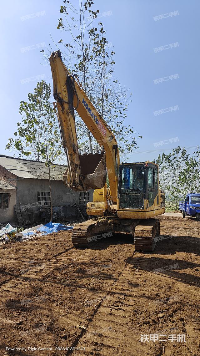 駕駛室頂部(整機外觀) 駕駛室頂部(整機外觀)