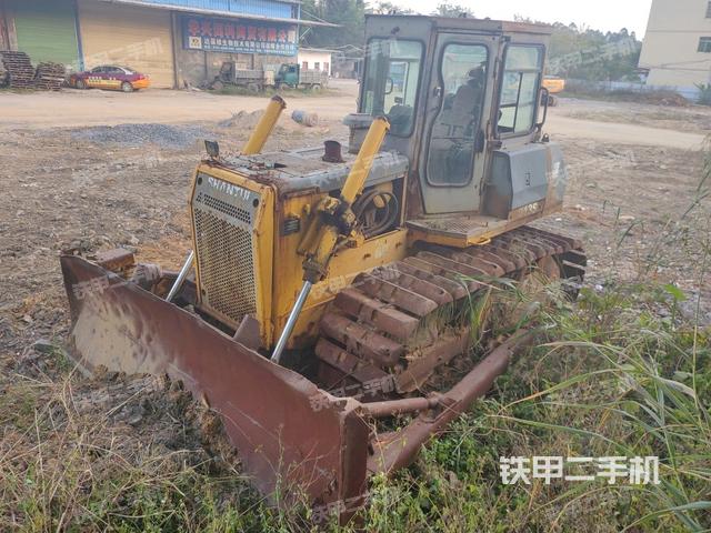 山推SD13S湿地型推土机