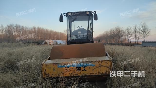 整機左側(cè)（設(shè)備外觀及核心部件）