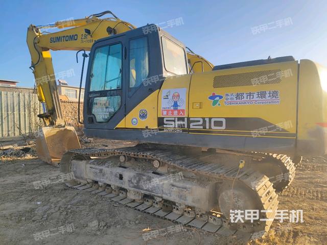 住友SH210-5挖掘机