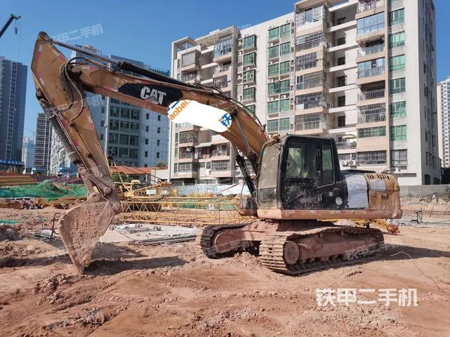 卡特彼勒320D液压挖掘机