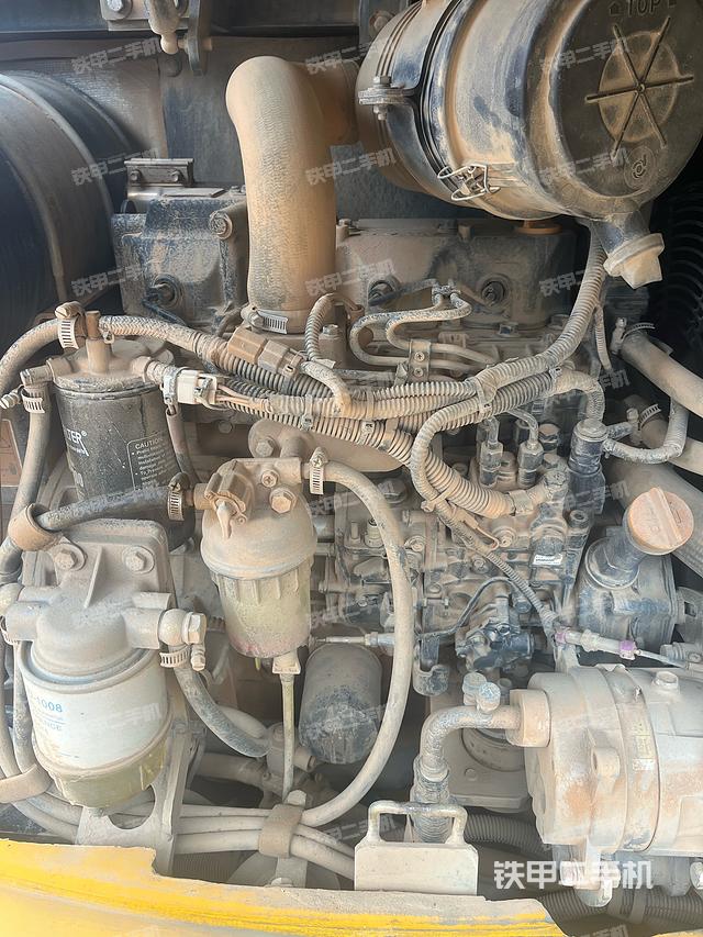 發(fā)動(dòng)機(jī)整體俯視（整機(jī)外觀）