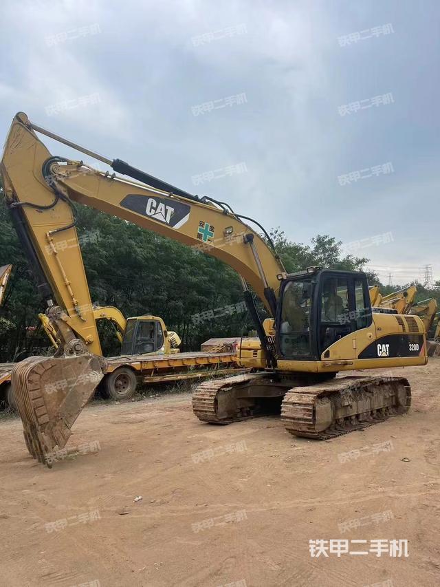 卡特彼勒320D液压挖掘机