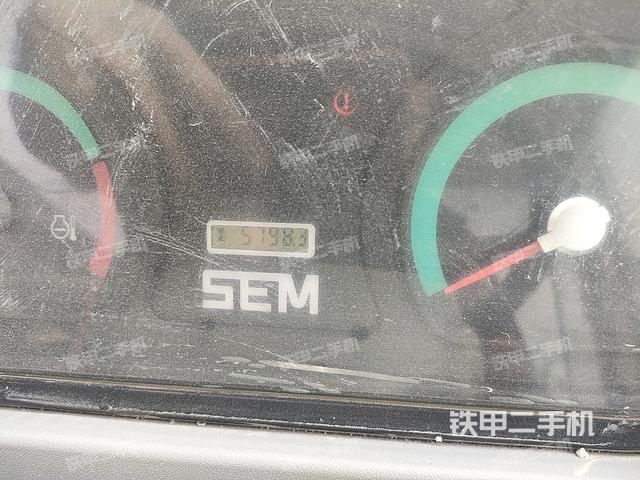 駕駛室工作臺（整機外觀及大件）