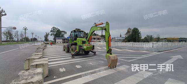 整機(jī)右側(cè)（設(shè)備外觀及核心部件）