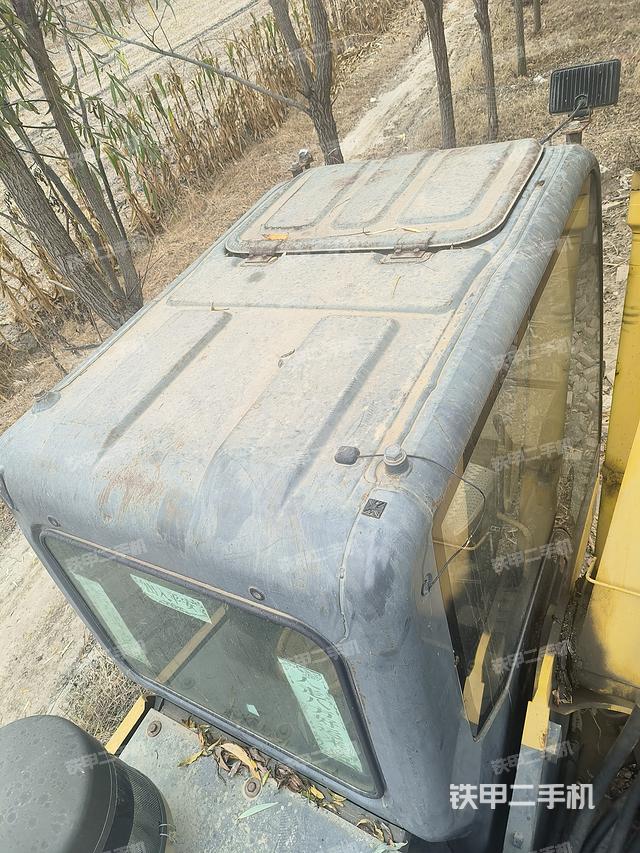 駕駛室頂部（整機(jī)外觀）