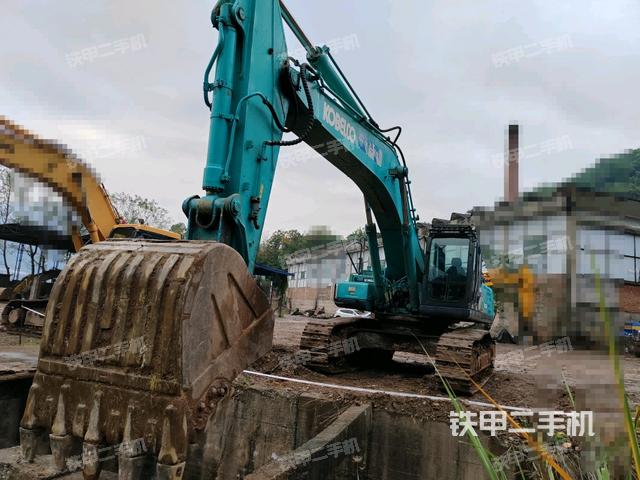 神钢SK460-8挖掘机