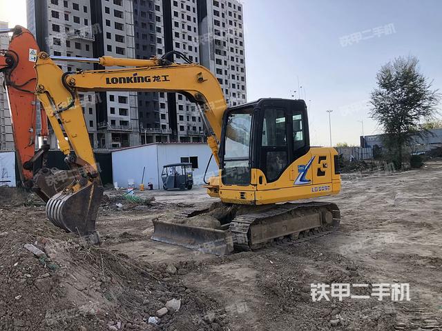 龍工LG6090挖掘機