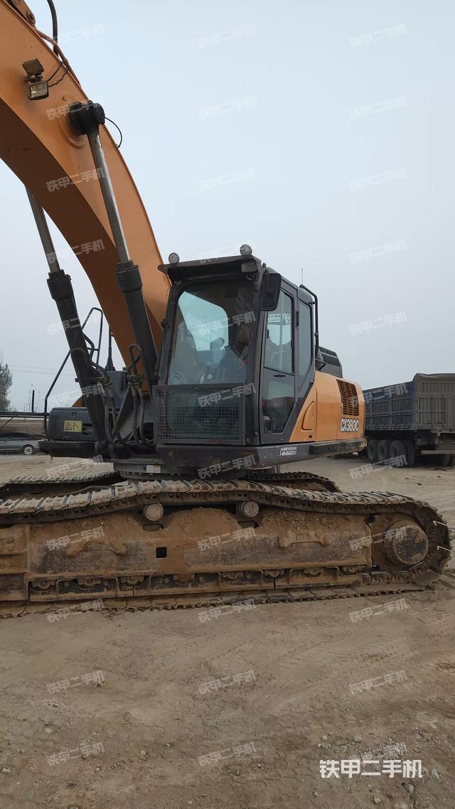 駕駛室整體（整機(jī)外觀）